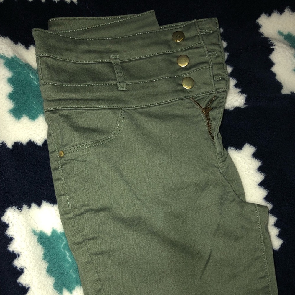 High waisted pants